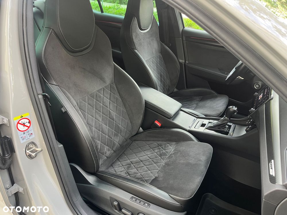 Skoda Superb 2.0 TSI Sportline DSG - 8