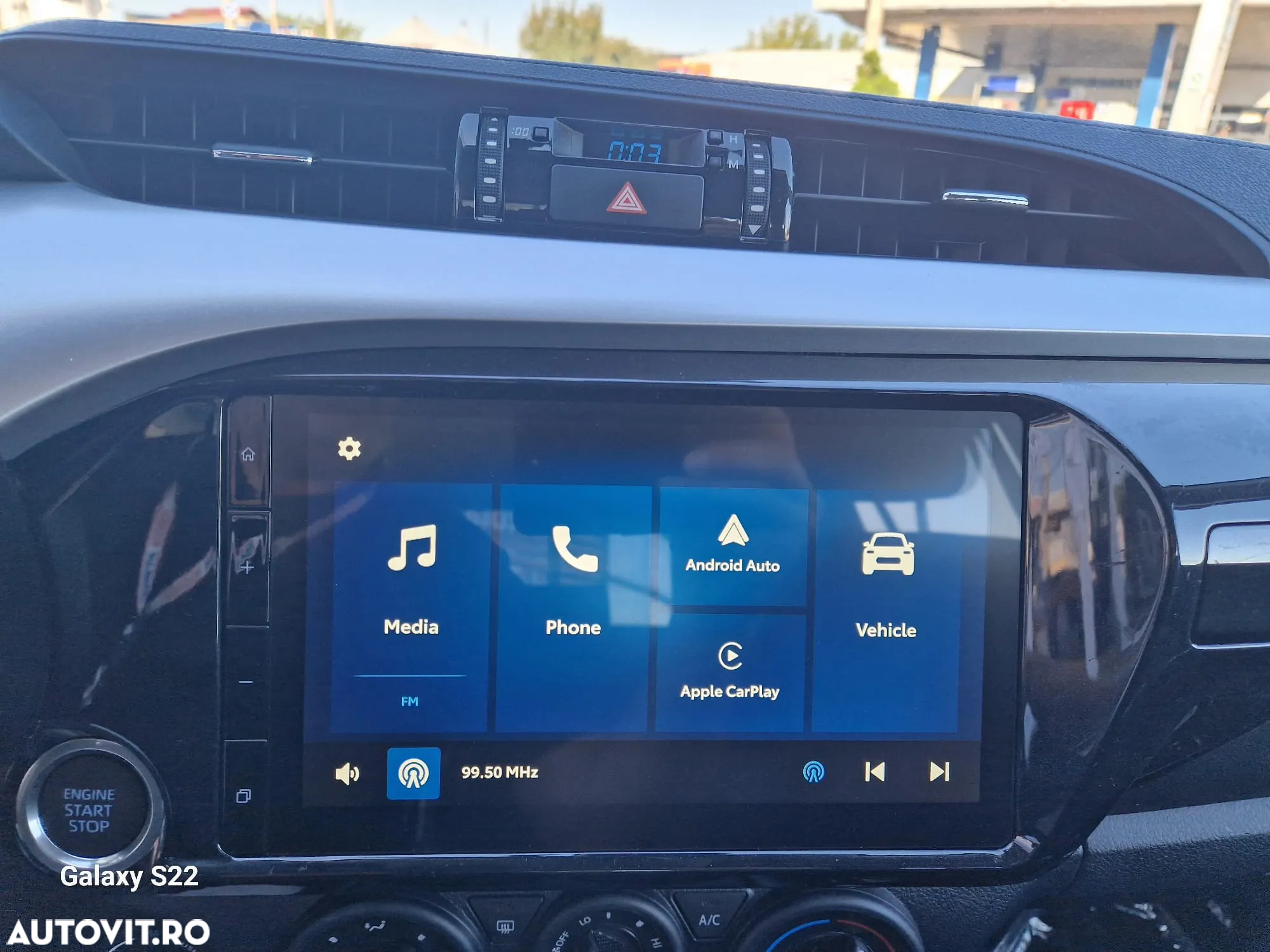 Toyota Hilux 2.4D 150CP 4x4 Double Cab AT Comfort - 15