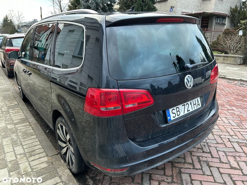 Volkswagen Sharan 2.0 TDI Highline DSG - 2