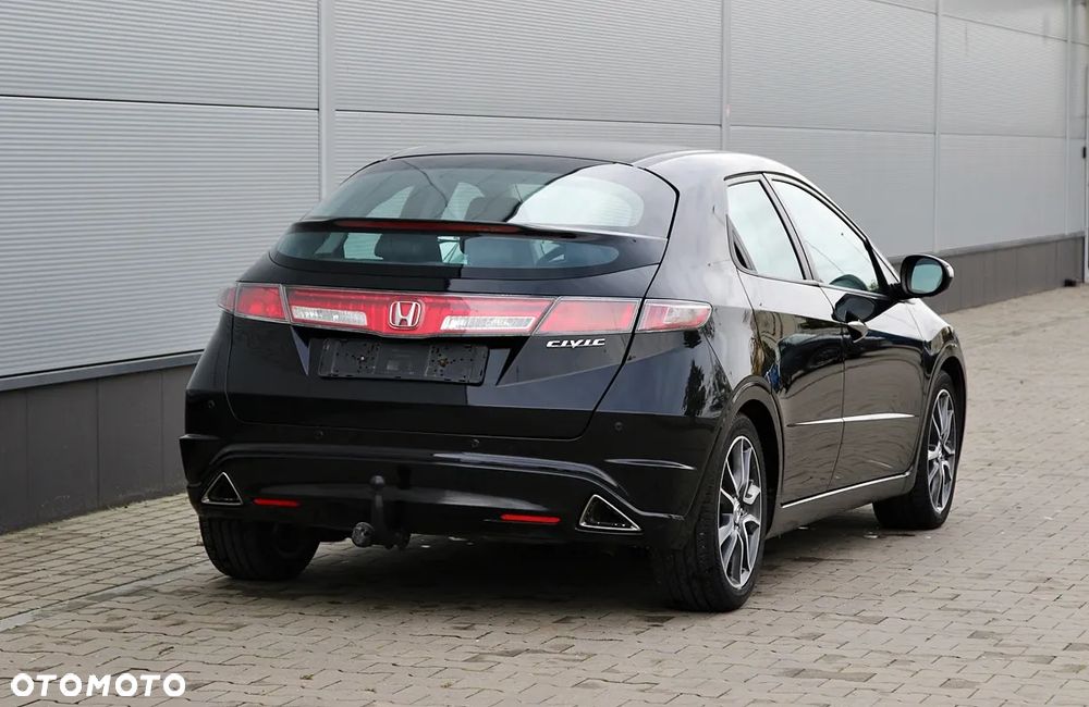 Honda Civic 1.8 GT Special Edition - 9