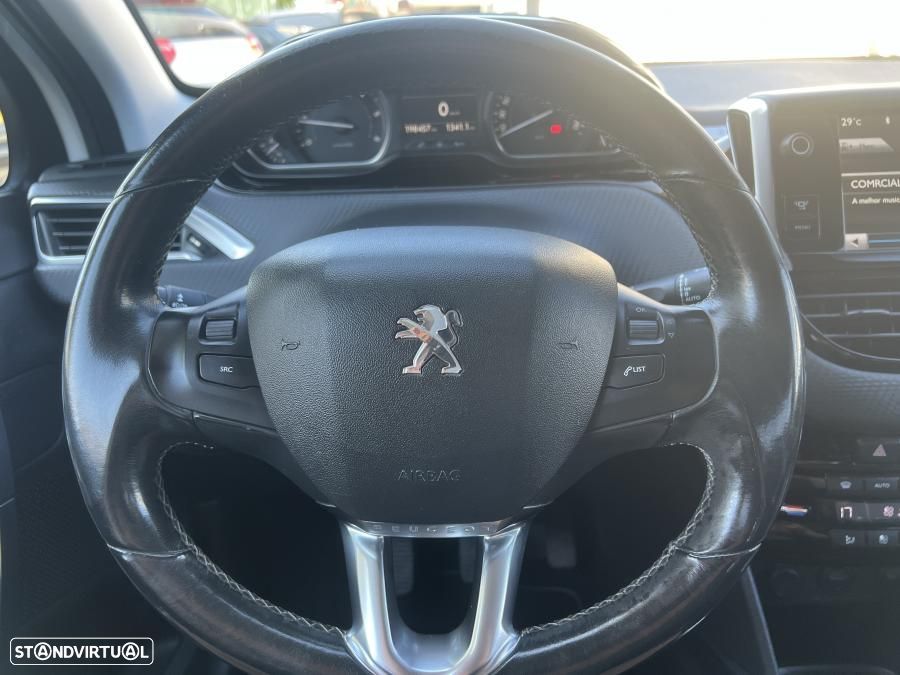 Peugeot 2008 1.6 e-HDi Allure - 28