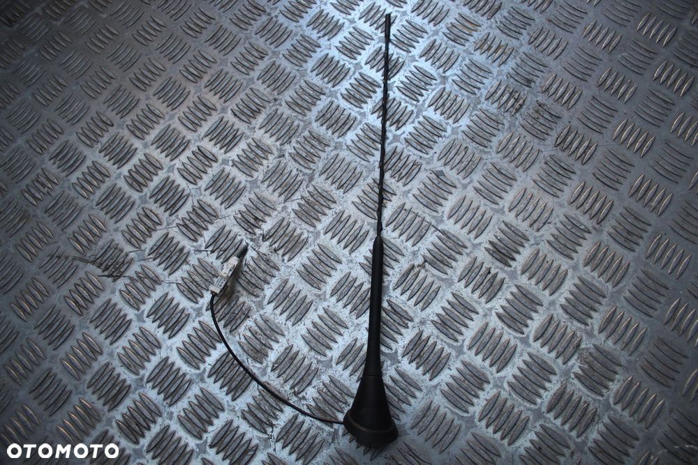 ANTENA VW GOLF V 6Q0035576A - 1