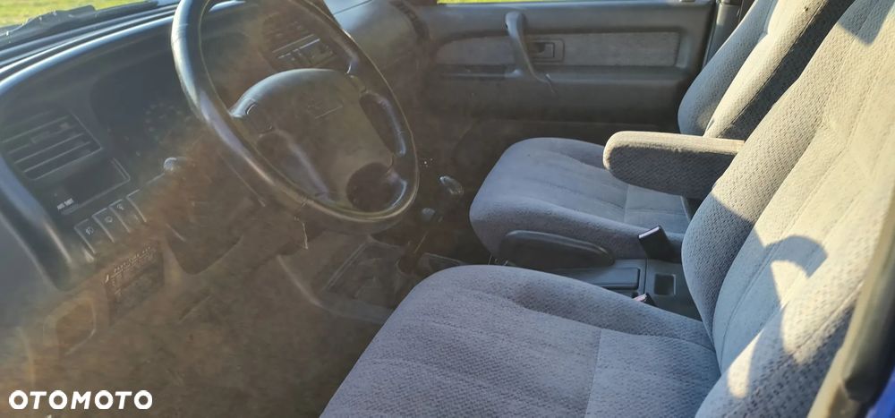 Isuzu Trooper - 40