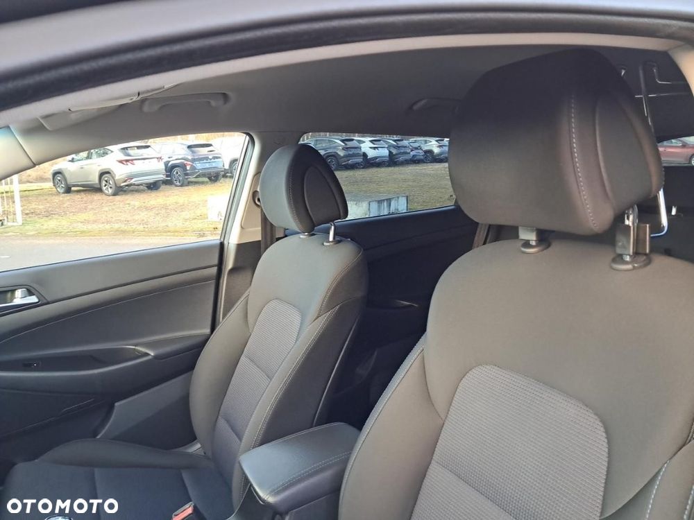 Hyundai Tucson 2.0 CRDI BlueDrive Style 2WD - 10