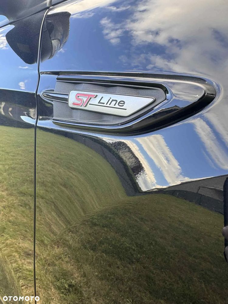 Ford Kuga 1.5 EcoBoost 2x4 ST-Line - 19