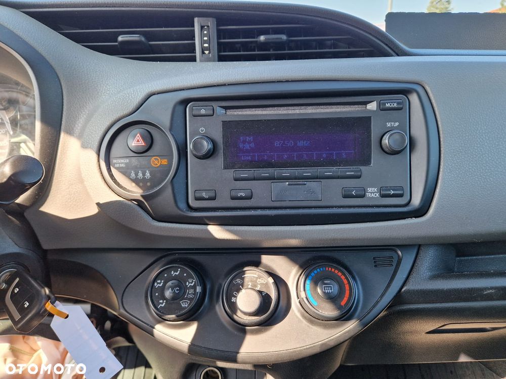 Toyota Yaris 1.5 Active - 13