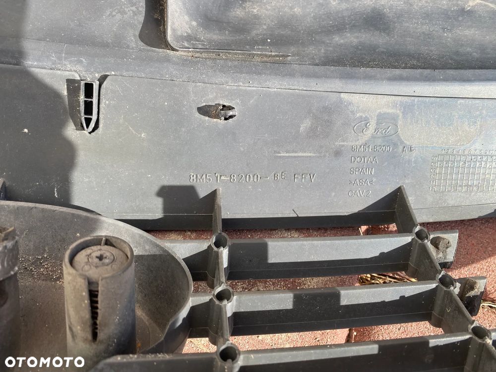 GRILL ATRAPA CHŁODNICY FORD FOCUS MK2 8M518200 - 5