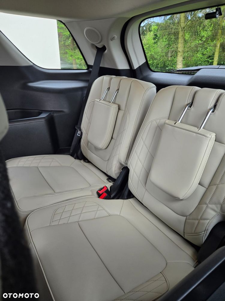 Ford Explorer - 13