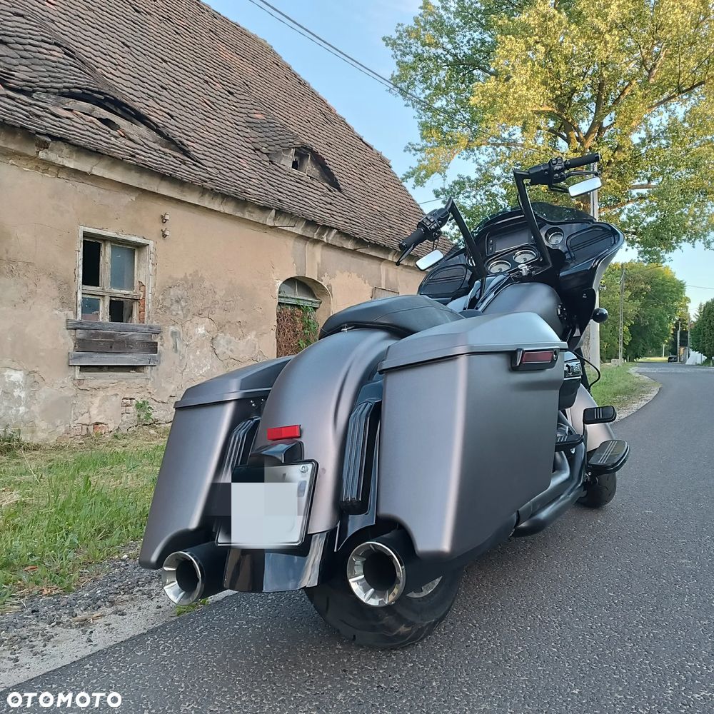 Harley-Davidson Touring Road Glide - 17