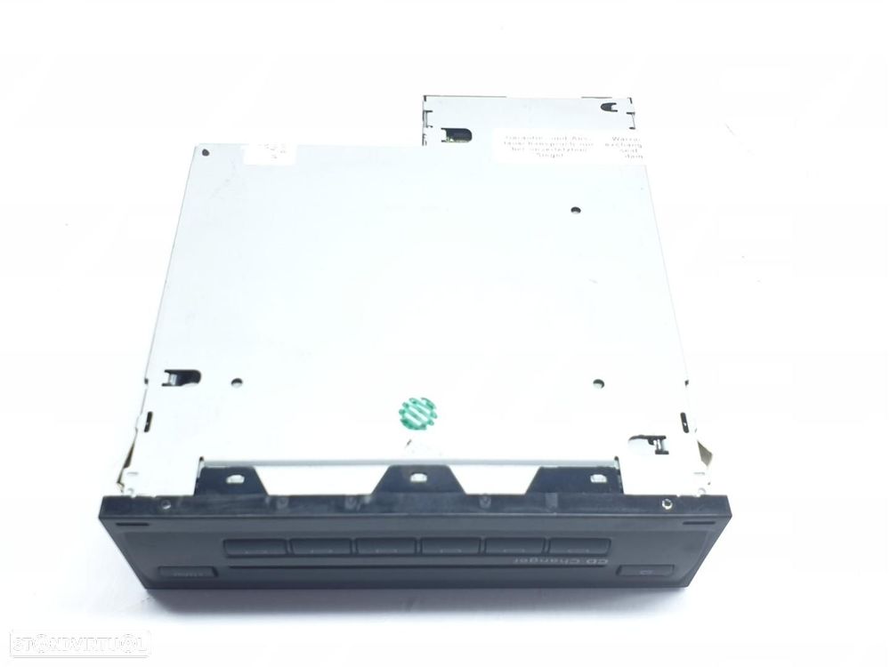 SISTEMA DE ÁUDIO RÁDIO CD AUDI A6 AVANT 4F5 - 1