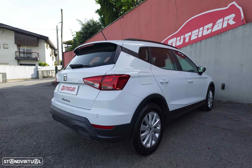 SEAT Arona - 9