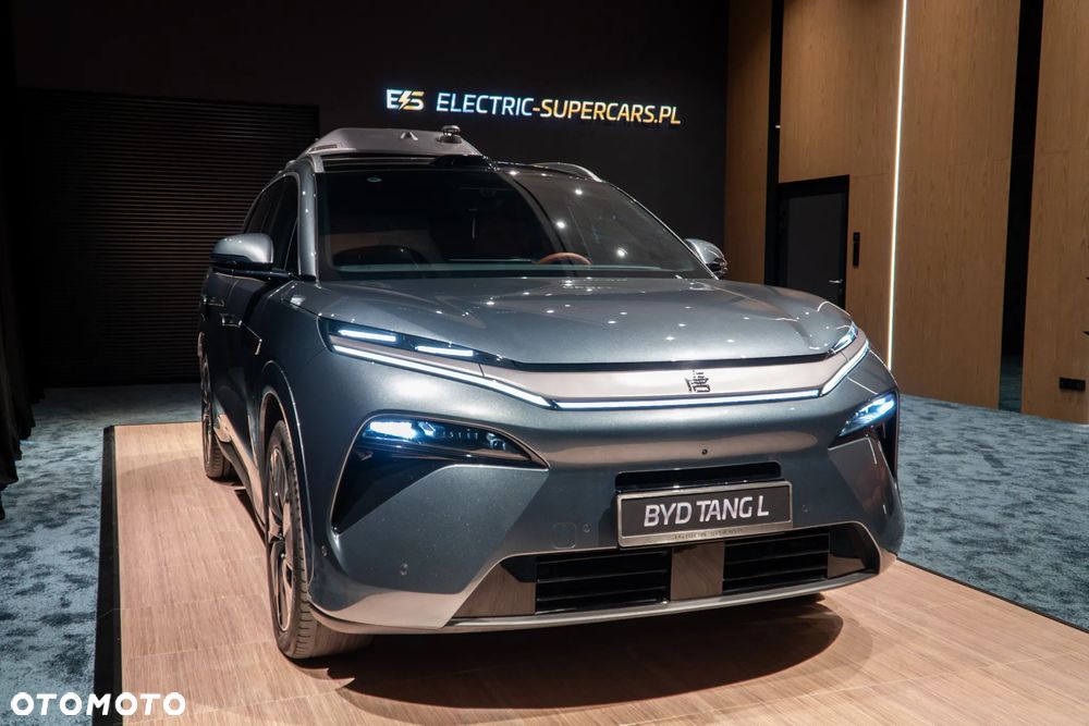 BYD Tang L