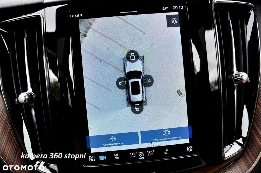 Volvo XC 60 B4 D Geartronic RDesign - 25