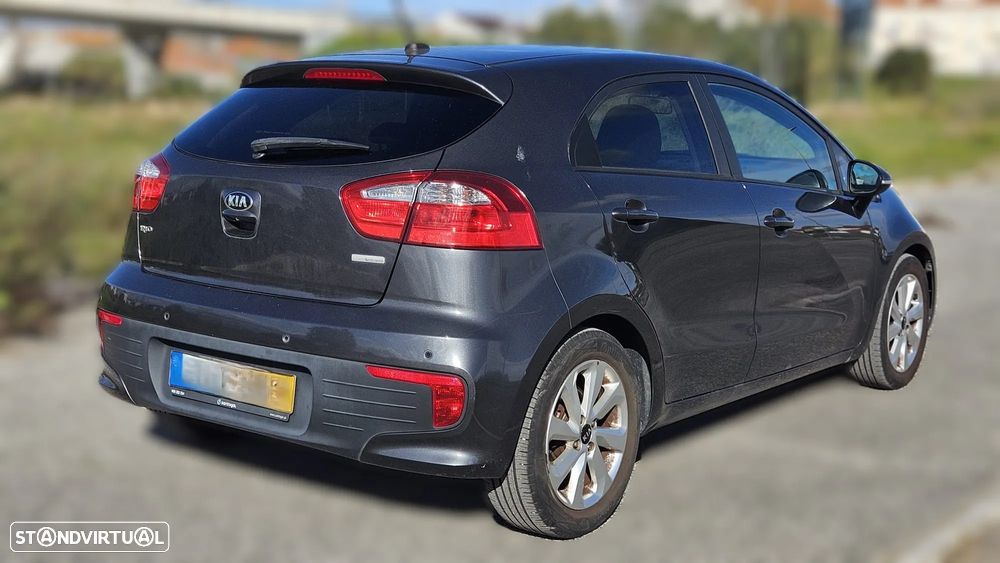 Kia Rio 1.1 CRDi EX ISG - 5