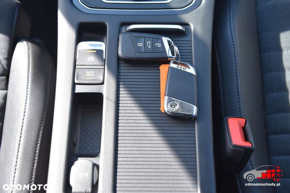 Volkswagen Passat - 27