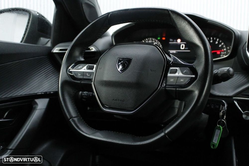 Peugeot 2008 1.2 PureTech Active - 17
