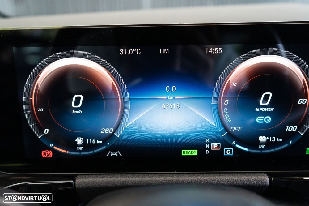 Mercedes-Benz GLA 250 e 8G-DCT AMG Line - 24