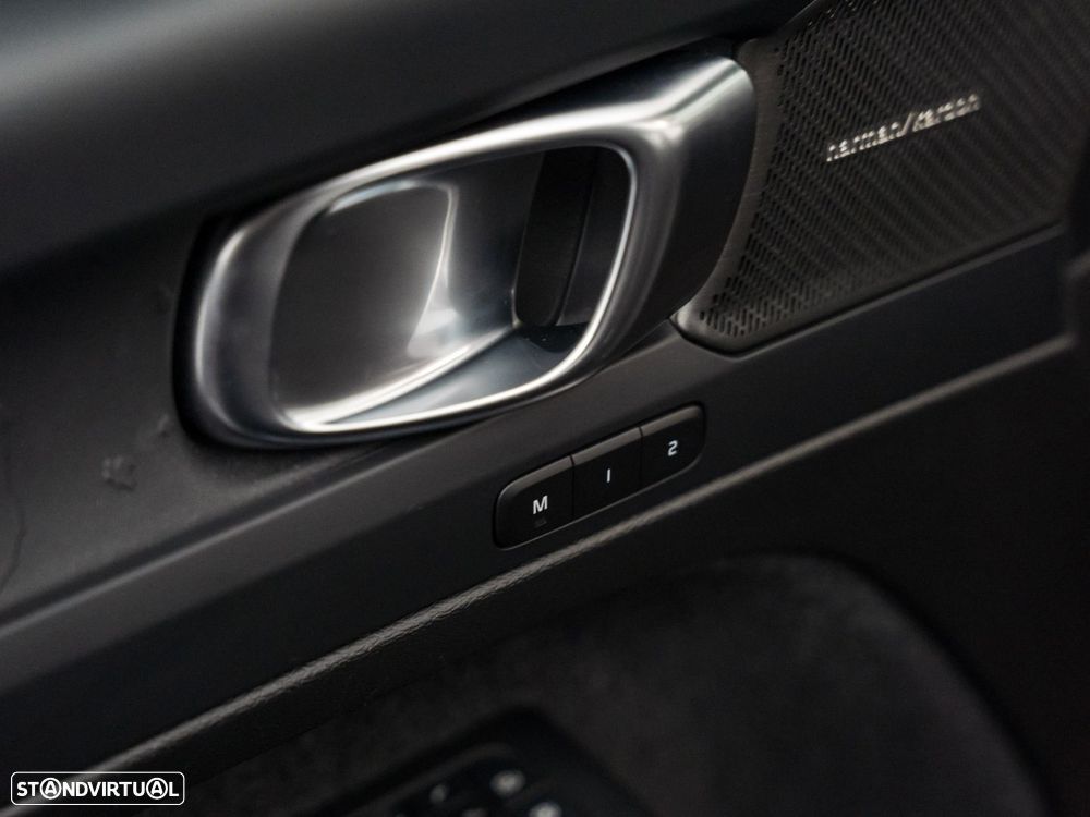 Volvo EX40 82 kWh Single Motor Extended Range Core - 21