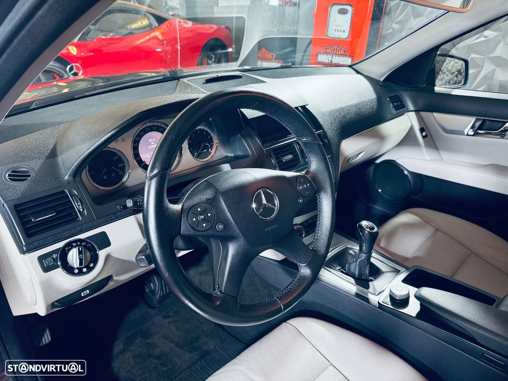 Mercedes-Benz C 200 CGi Avantgarde BlueEfficiency - 18