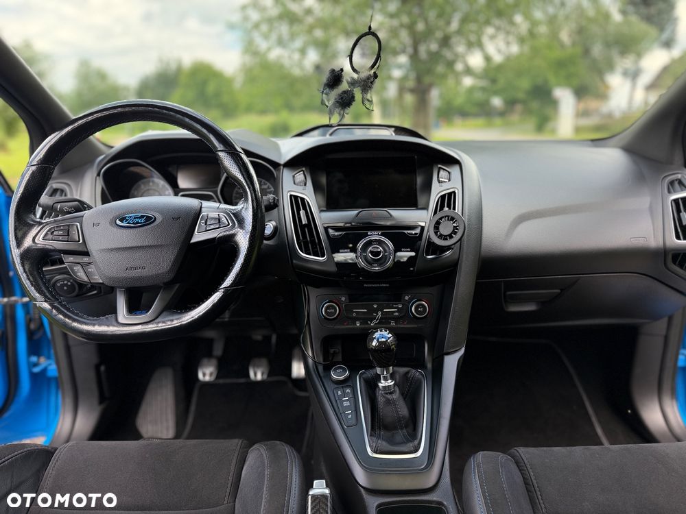 Ford Focus - 19
