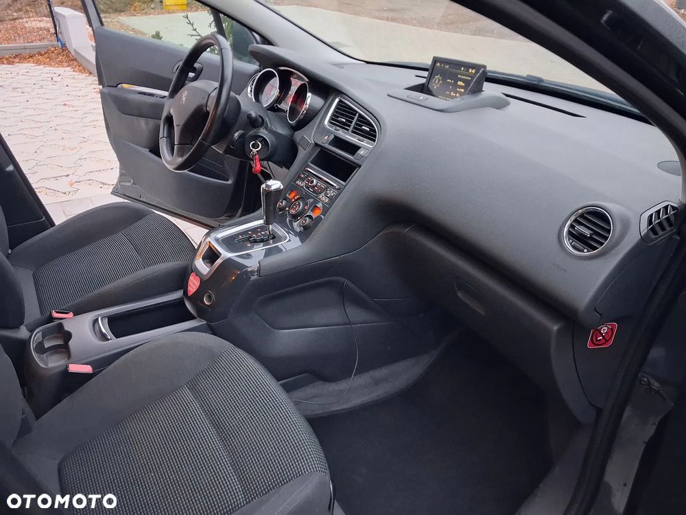 Peugeot 5008 1.6 BlueHDi Style 7os - 9