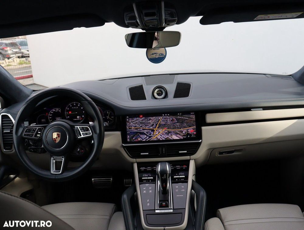 Porsche Cayenne Coupe - 10