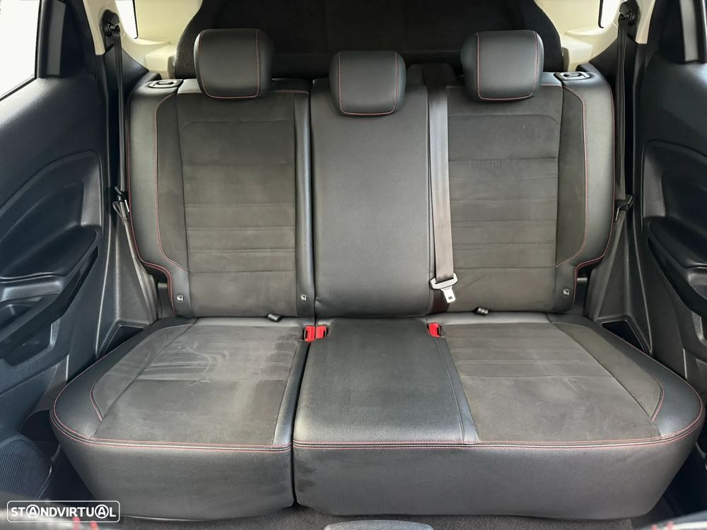 Ford EcoSport 1.0 EcoBoost ST-Line Plus - 44