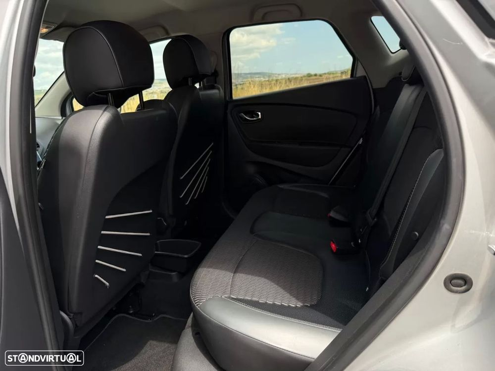 Renault Captur 1.2 TCe Exclusive EDC - 29