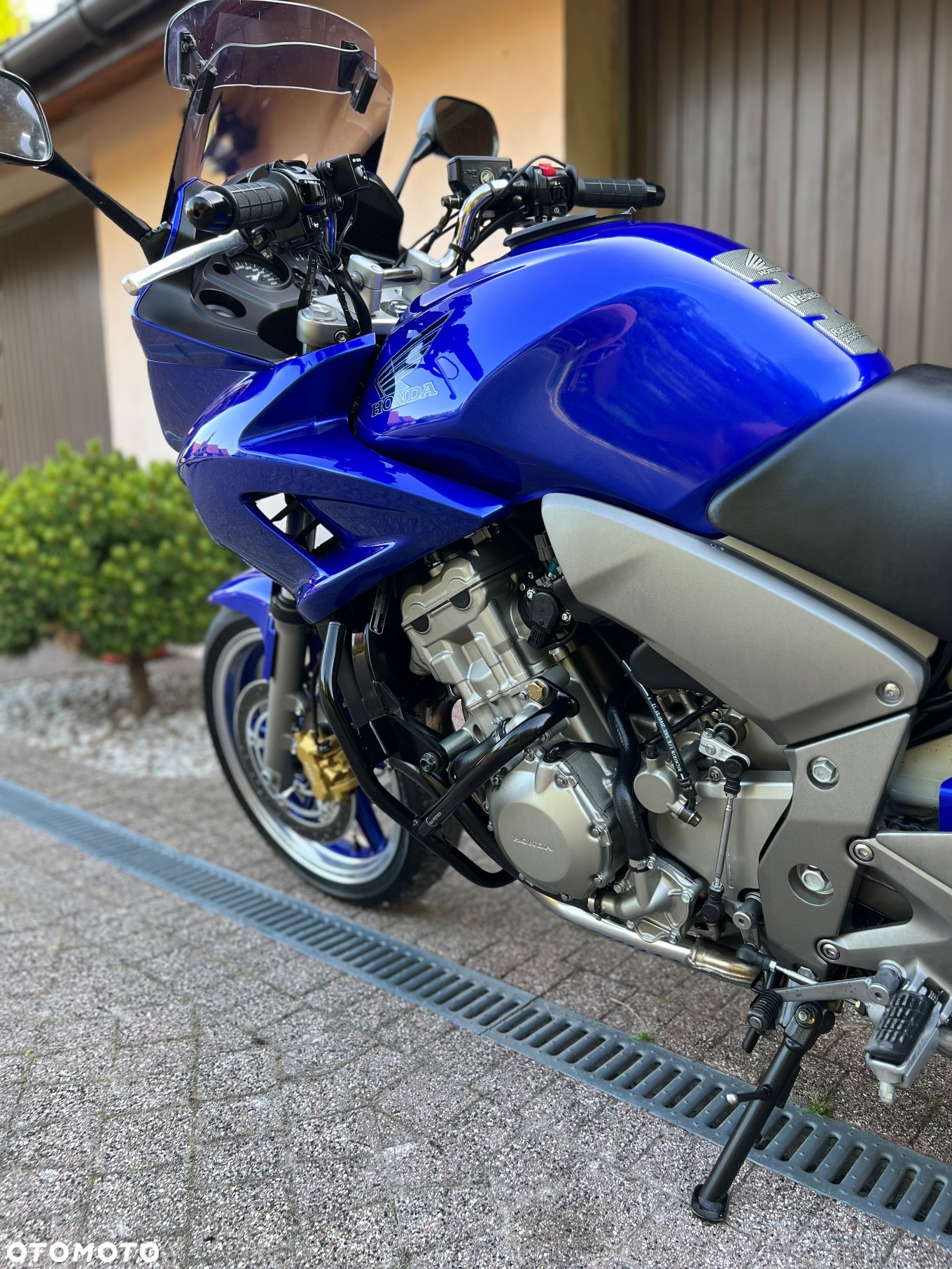Honda CBF - 26