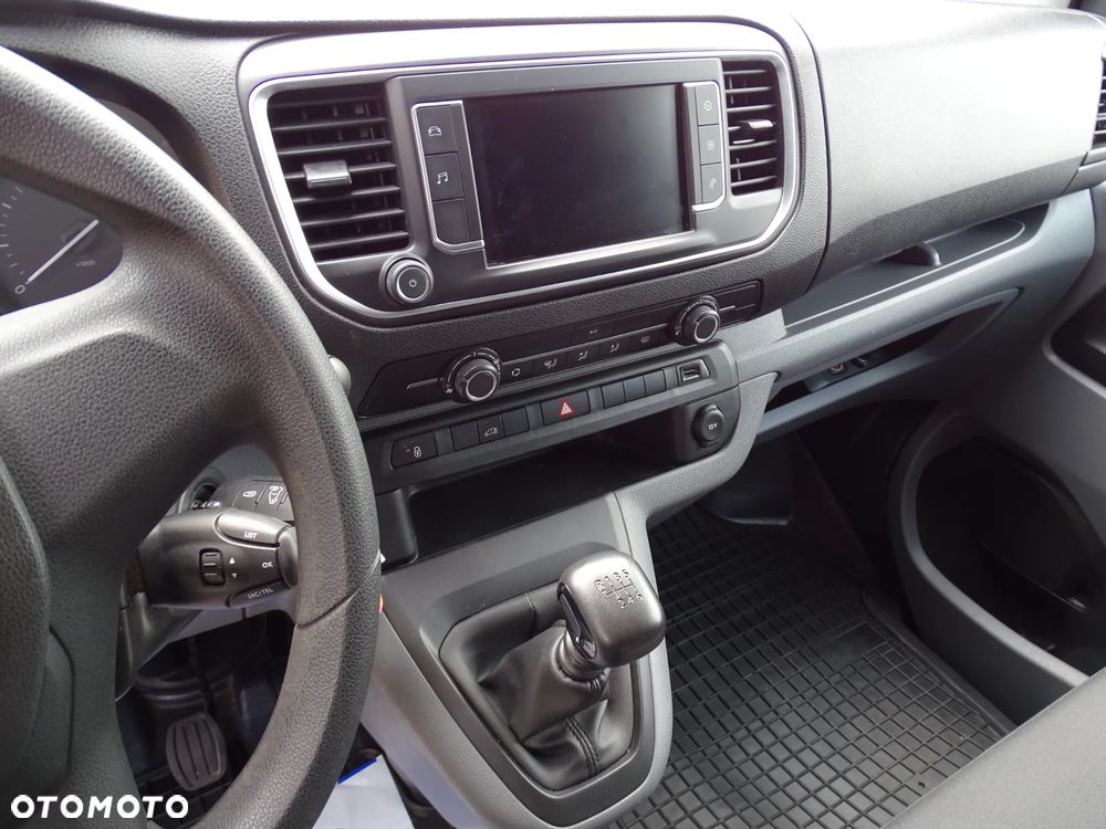 Opel VIVARO - 27