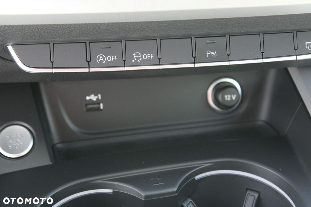 Audi A4 Limousine - 25