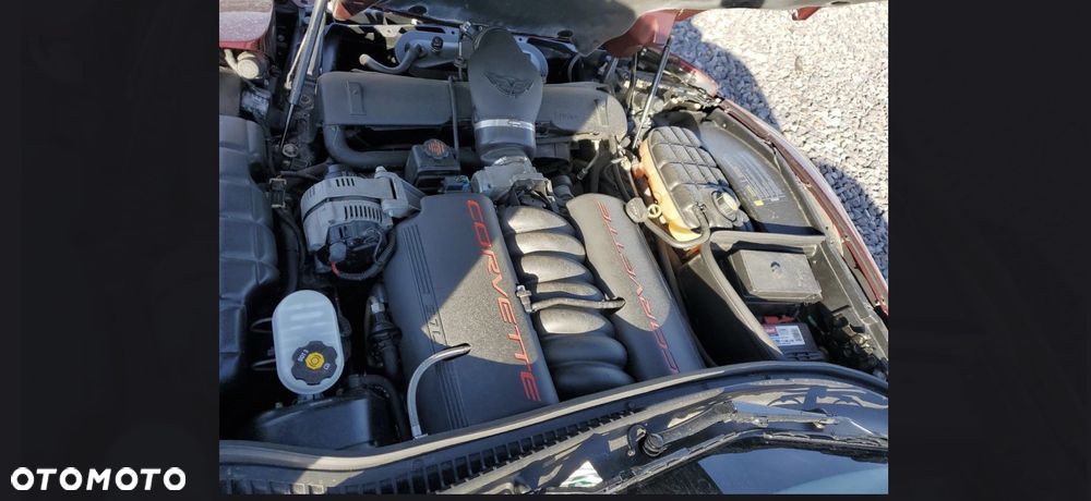 Chevrolet Corvette - 11