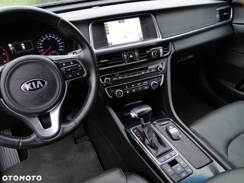 Kia Optima 1.7 CRDI XL DCT - 32