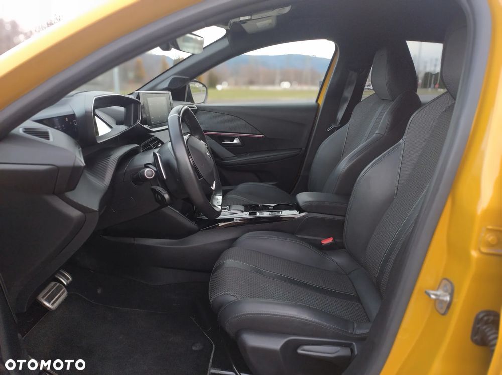 Peugeot 208 PureTech 100 EAT8 GT Pack - 13