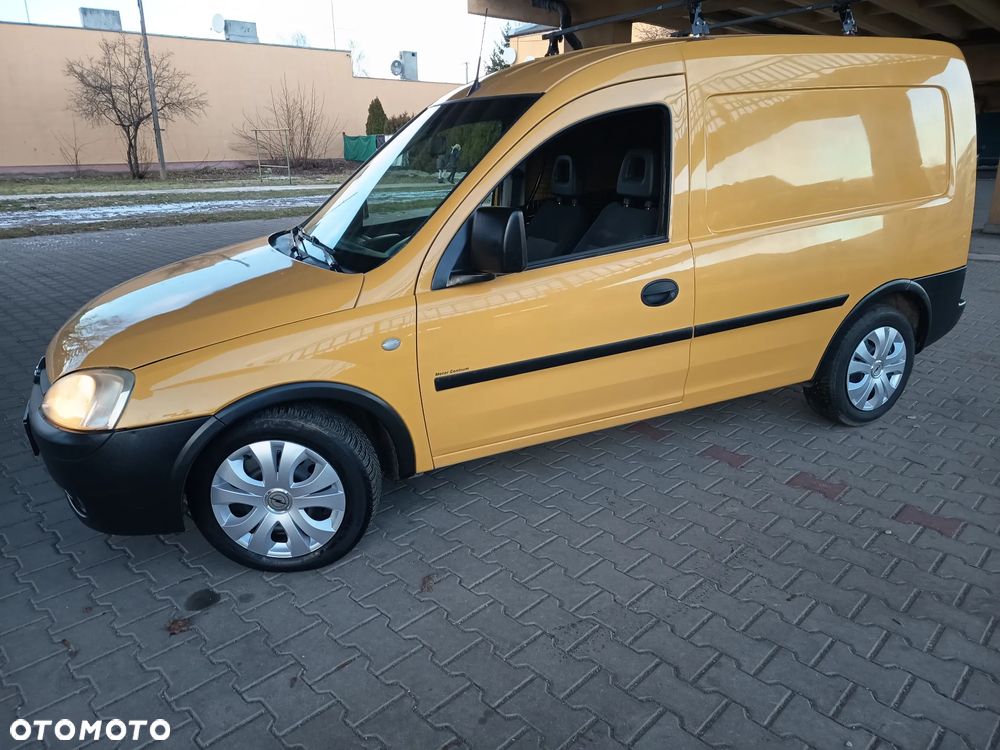 Opel Combo Tour Enjoy - 4