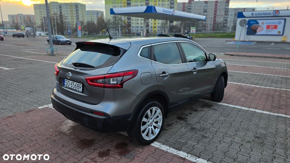 Nissan Qashqai 1.2 DIG-T Acenta EU6 - 10