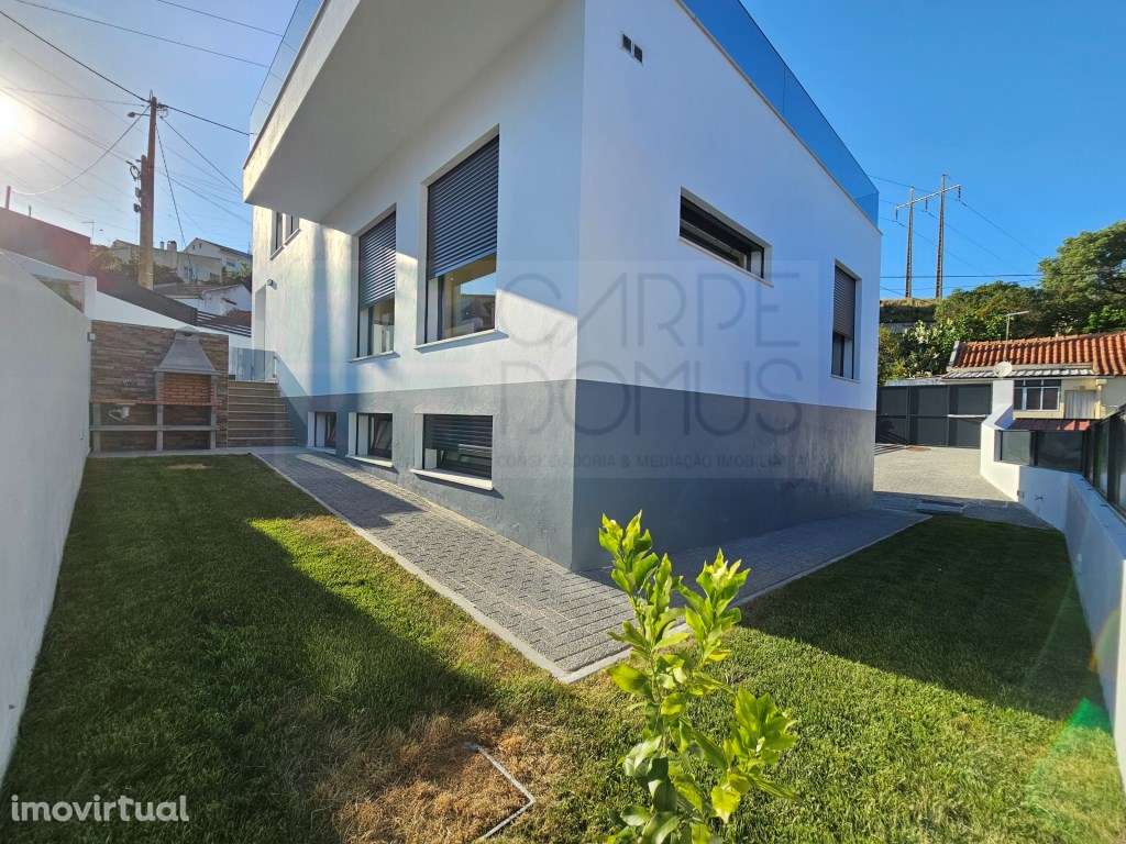 Moradia nova T4, com piscina, em Alverca, Vila Franca de Xira, Lisboa - Grande imagem: 2/54