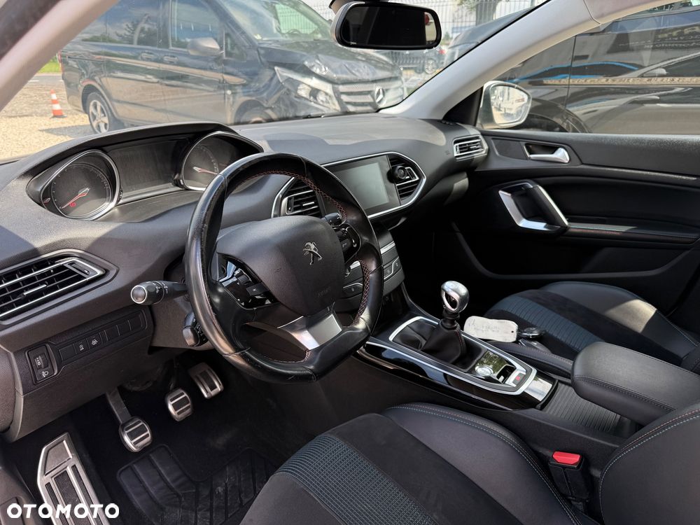 Peugeot 308 - 21