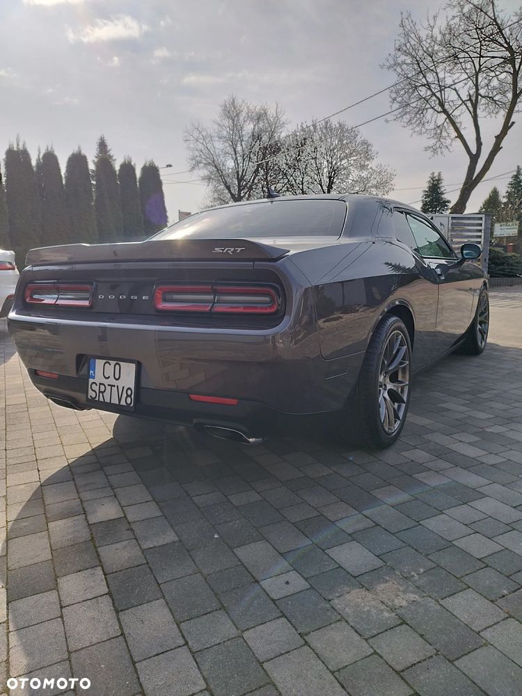Dodge Challenger - 3