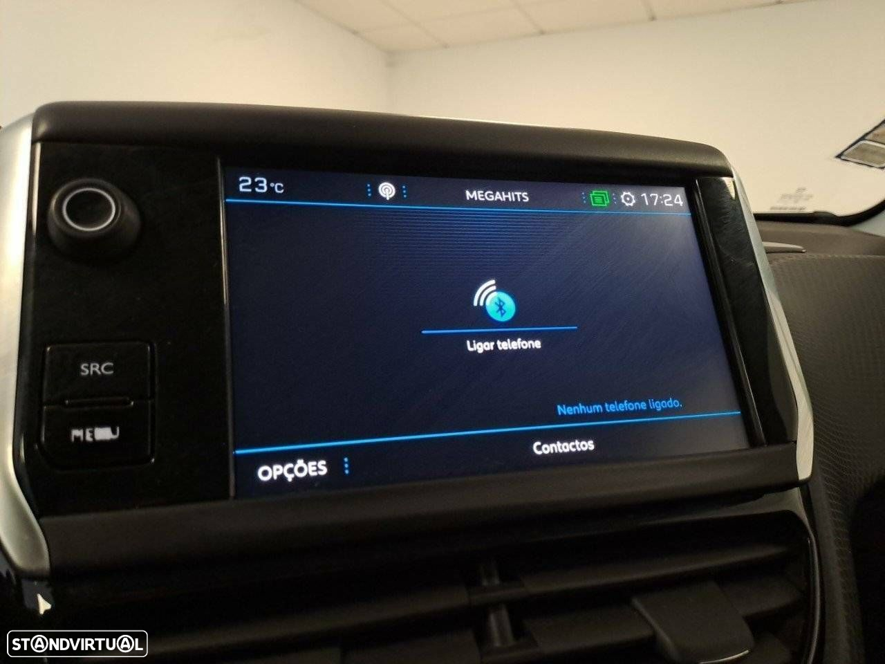 Peugeot 2008 1.2 PureTech Allure - 18