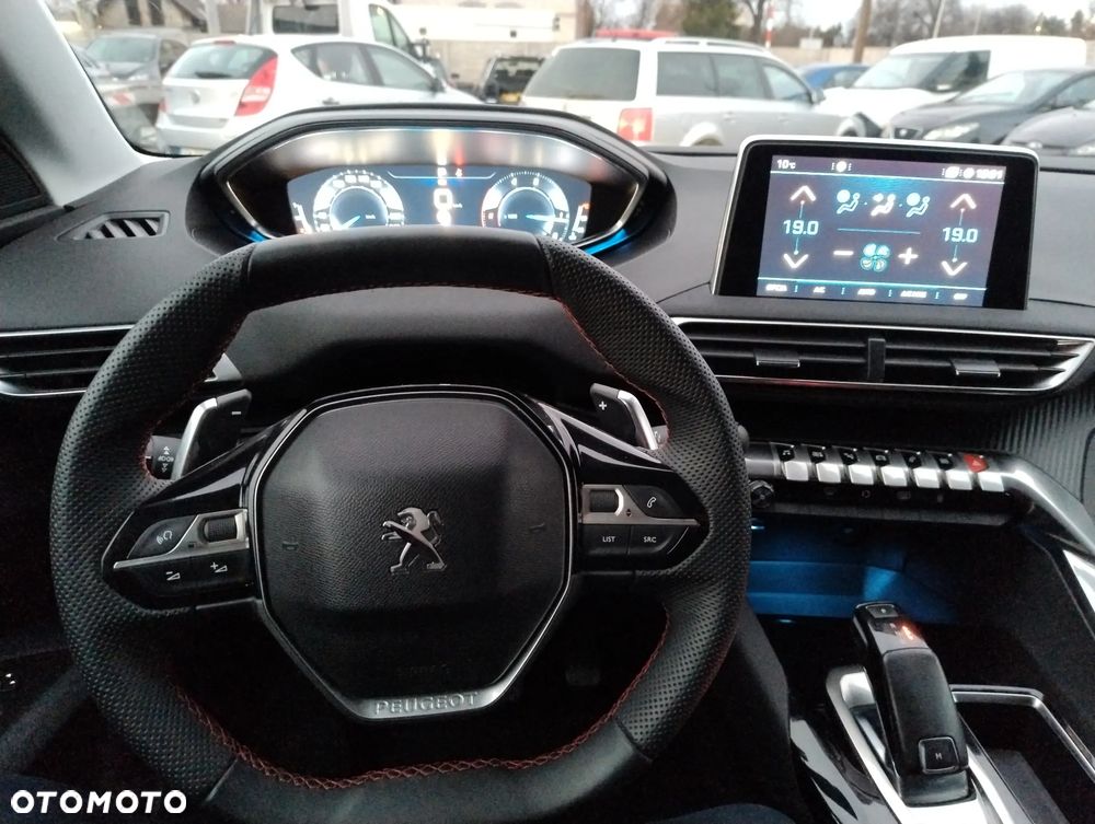 Peugeot 3008 BlueHDi 130 Stop & Start EAT8 Allure - 9