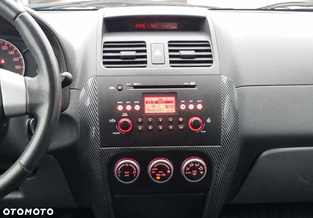Suzuki SX4 - 21