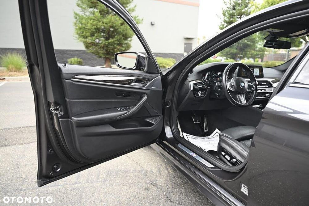 BMW Seria 5 540i xDrive M Sport sport - 12