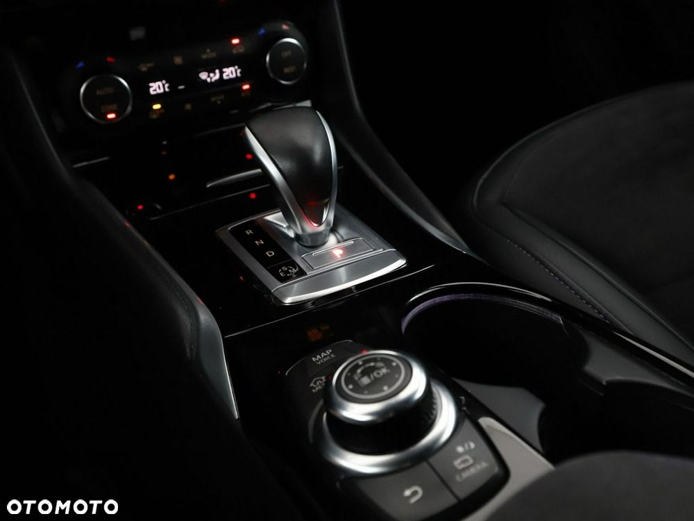 Infiniti Q30 2.0t DCT AWD Sport City Black - 28