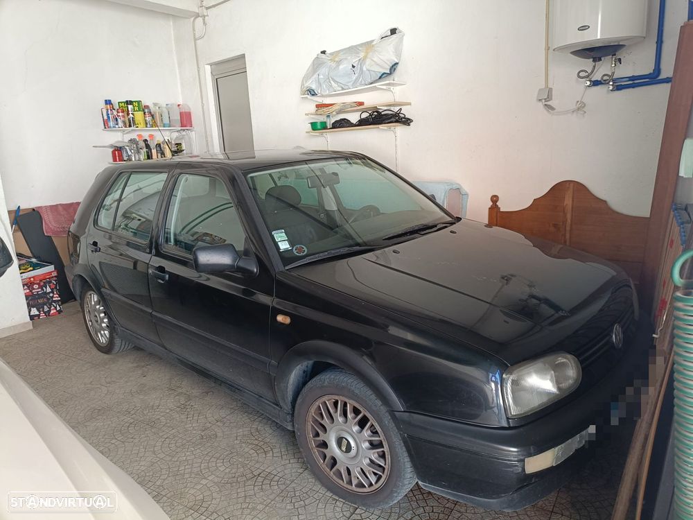 VW Golf 1.6 GT - 1