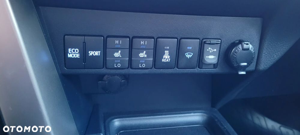 Toyota RAV4 - 14