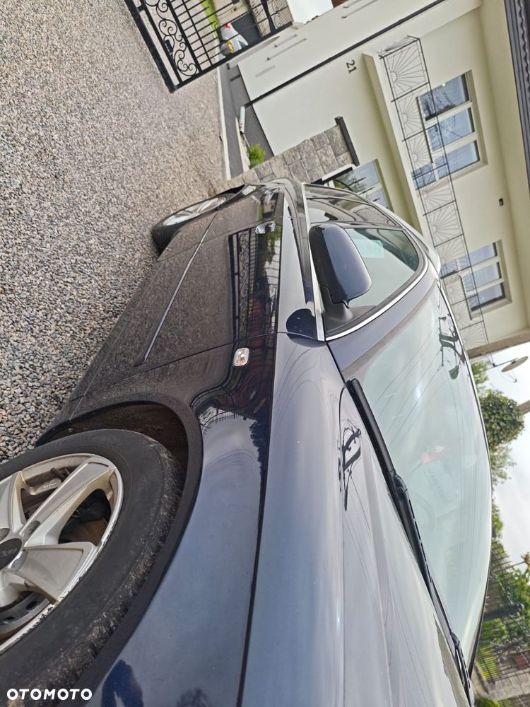 Audi A4 Avant 2.0 TDI DPF - 9