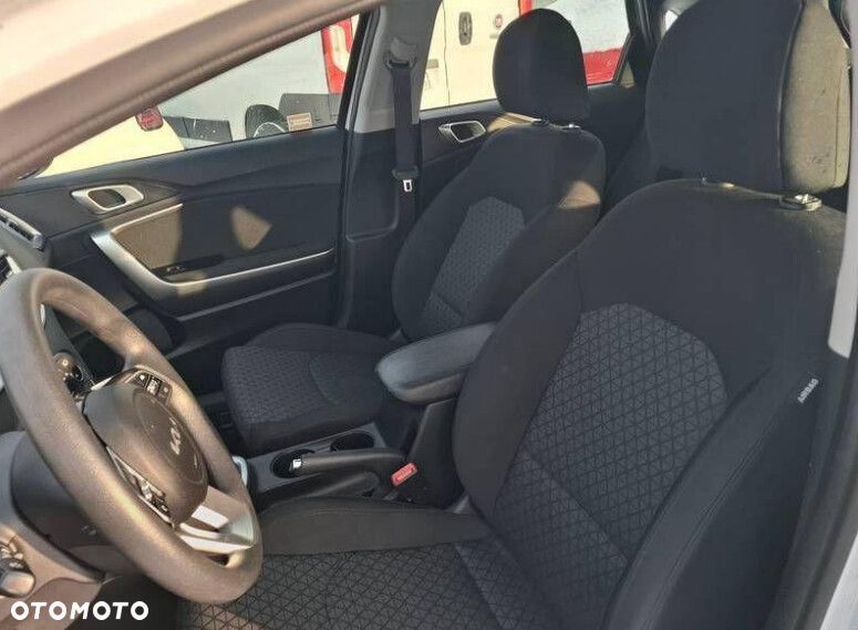 Kia Ceed - 6