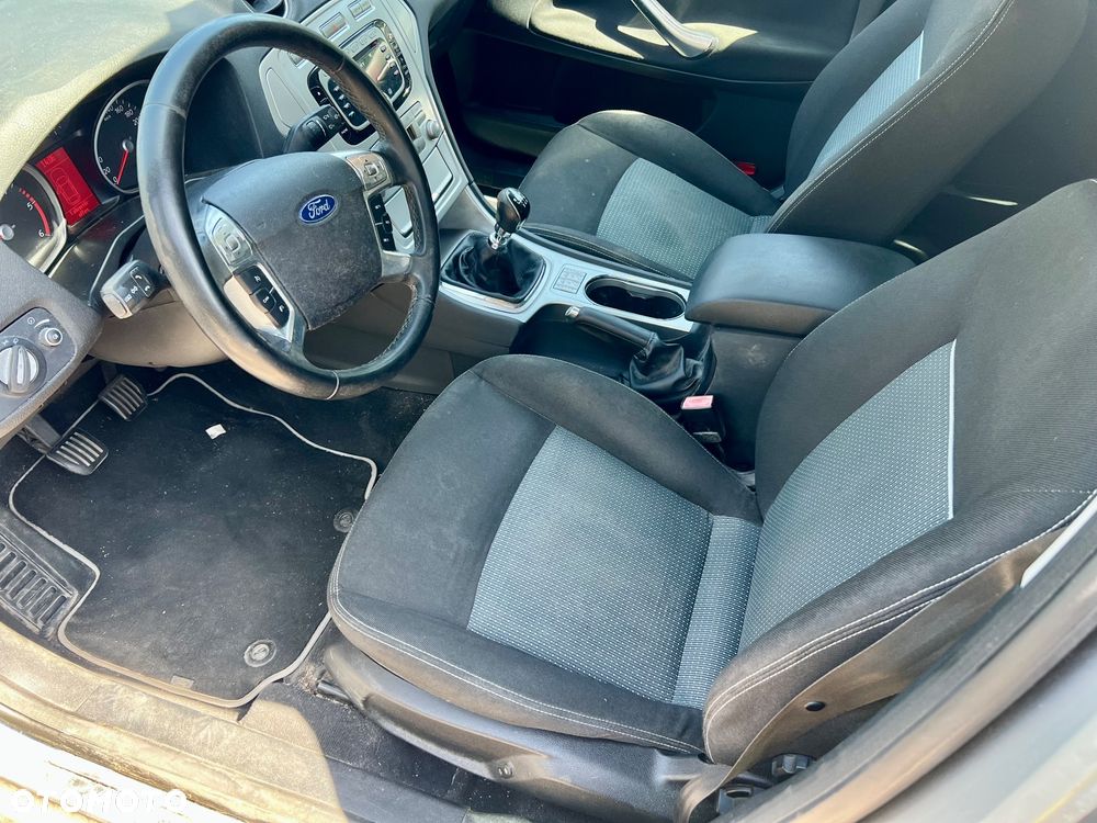 Ford Mondeo 2.0 TDCi ECOnetic Business Edition - 6