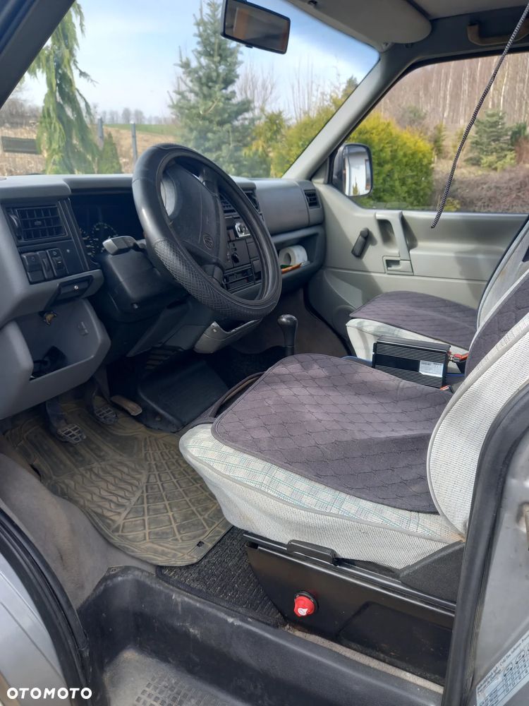 Volkswagen Multivan - 14